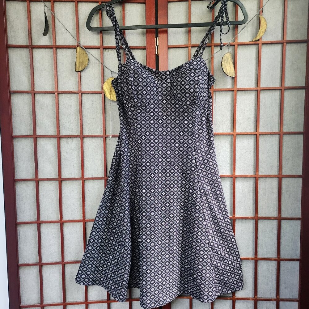 Lily Rose Women's black white pattern summer skater dress with adjustable straps